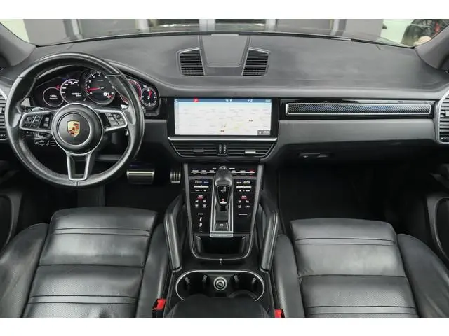Porsche Cayenne S 2.9 S 441pk Panoramadak Trekhaak elektrisch Comfortstoelen Black edition Luchtveri...