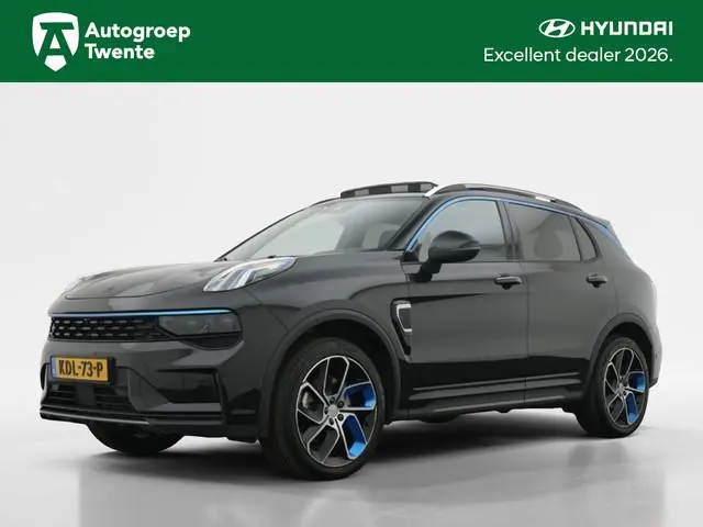 Lynk & Co 01 1.5 | Panoramadak | 360 Camera | Stoelverwarming |