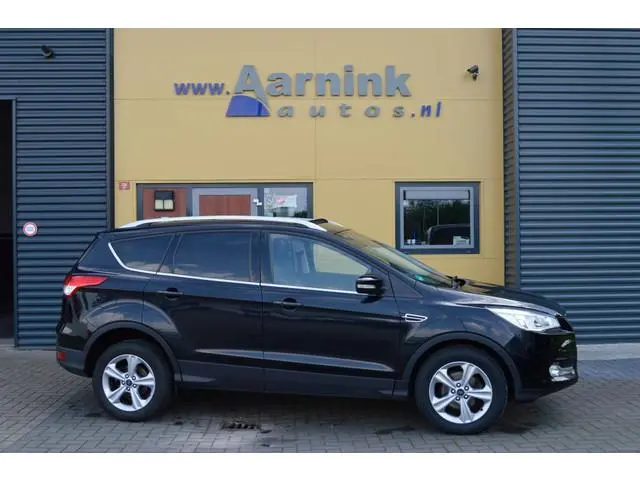 FORD KUGA 1.6 150 pk Titanium