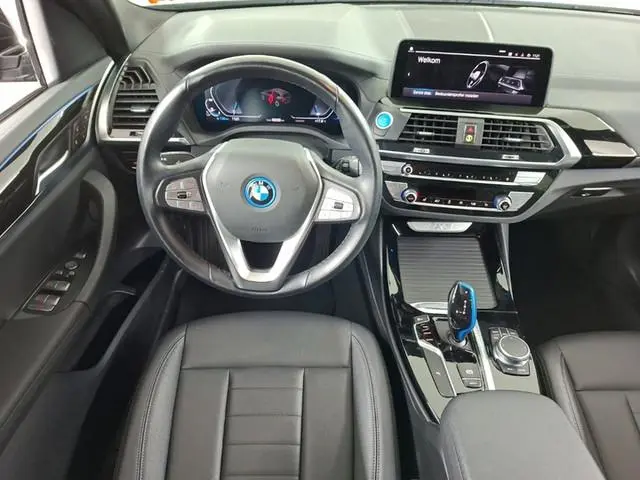 BMW iX3 Executive 80 kWh 3-Fase 1e-Eig. & Dealer-Onderh. BOVAG-Garantie. NL-Auto.