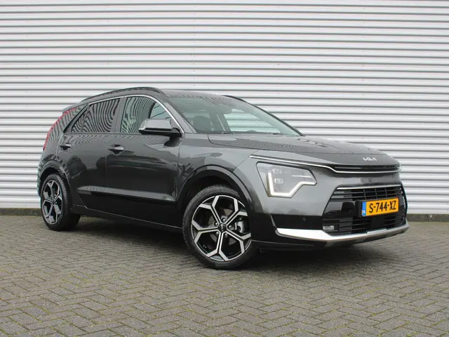 Kia Niro 1.6 GDi Hybrid ExecutiveLine | Stuur-/stoelverwarming + ventilatie | Leer | Schuifdak | 18"...