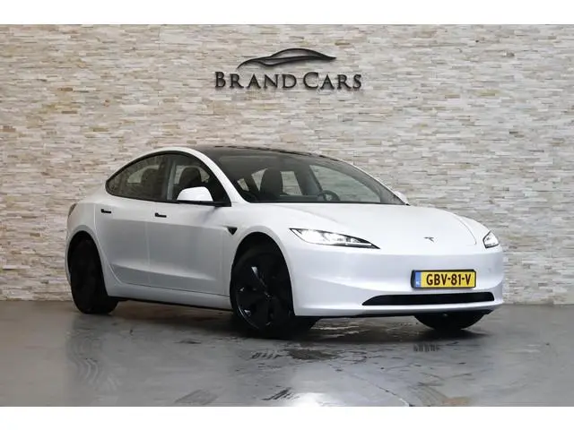 Tesla Model 3 Highland PREMIUM RWD 60 kWh