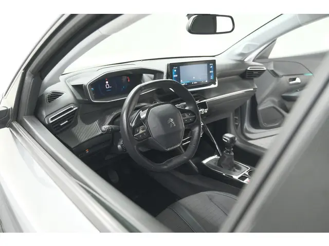 Peugeot 208 PureTech 100 Allure | Camera | Navigatie | Apple Carplay | Parkeersensoren