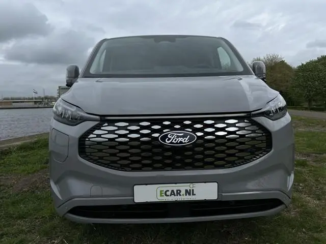 Ford Tourneo