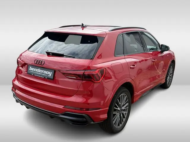 Audi Q3 45 TFSI e 245pk S edition | Pano dak