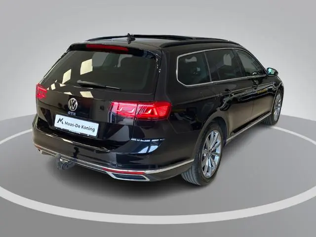 Volkswagen Passat Variant 1.4TSIeHybrid 160kW/218PK GTE Business · Panoramadak · Camera · Stoelverwa...