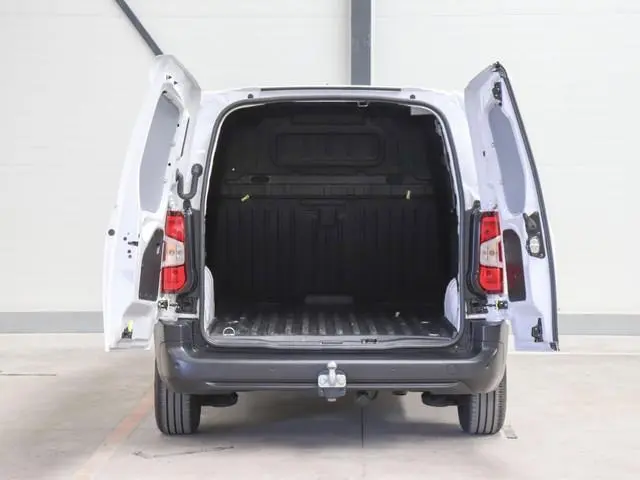Opel Combo 1.5D L1H1 Edition Airco Navigatie Trekhaak Carplay