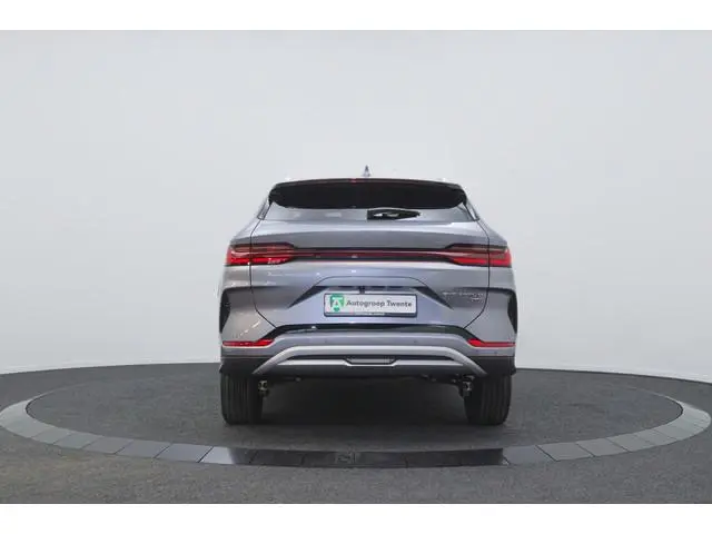 BYD SEAL U