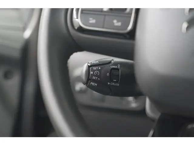 Citroen C3 PureTech 82 Max | Trekhaak | Keyless | Camera | Parkeersensoren | Navigatie | Stoelverwar...