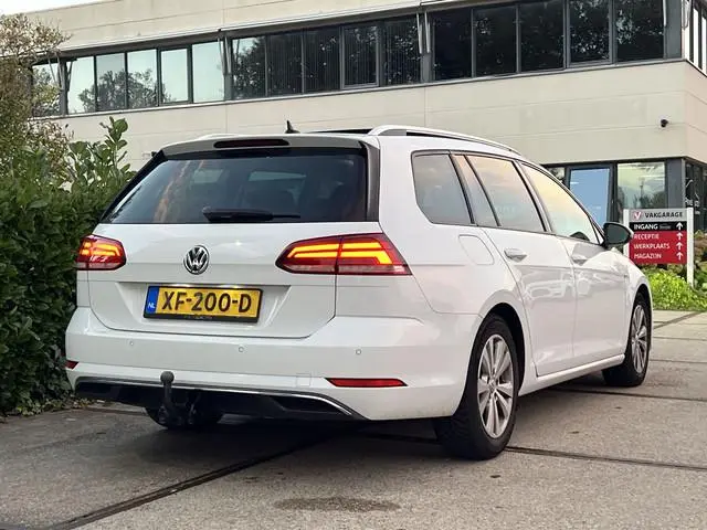 Volkswagen Golf Variant 1.5 TSI Comfortline Business |PANO|STOELVERW.|NAVI|CARPLAY|EXTRA SET BANDEN/...