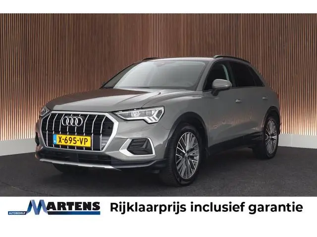 Audi Q3 35 TFSI 150pk S-Tronic Business Edition Trekhaak Standkachel Navigatie Stoelverwarming ACC
