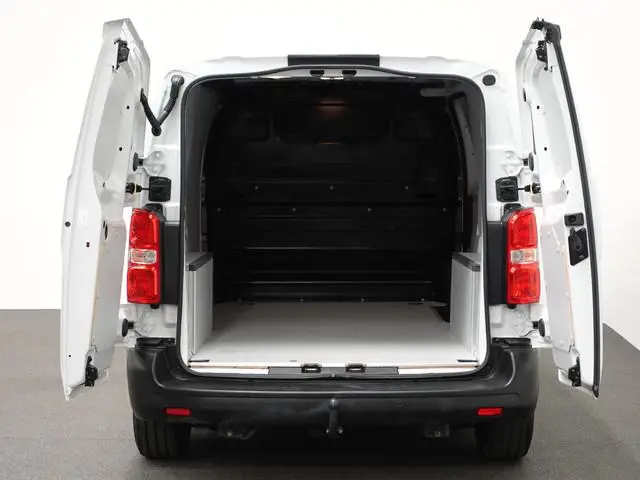 Opel Vivaro 2.0 BlueHDi L2 145PK Automaat Airco Navi Cruise Trekhaak Carplay