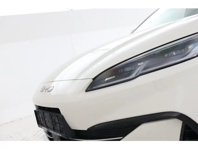 BYD SEAL