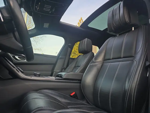 Land Rover Range Rover Velar 3.0 V6 AWD R-Dynamic HSE |PANO|MERIDIAN|DEALER ONDERH.|ORIG.NL|NAP| 417...