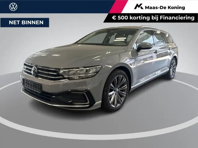 Volkswagen Passat 1.4 TSI eHybrid 218pk DSG GTE Business · Camera · Inklap. Trekhaak · Elek. Achterk...