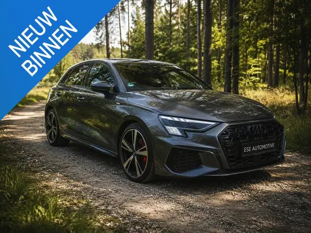 Audi A3 Sportback 45 TFSI e S edition | Panorama | Matrix | Keyles | Sfeerverlichting