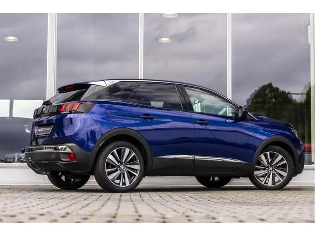 Peugeot 3008 1.2 PureTech Blue Lease Premium | Camera | Trekhaak | 19"