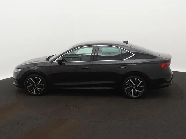 Skoda Octavia 1.4 TSI iV PHEV Business Edition Plus | 98% SOH | TREKHAAK | DODEHOEK DETECTIE | STOEL...
