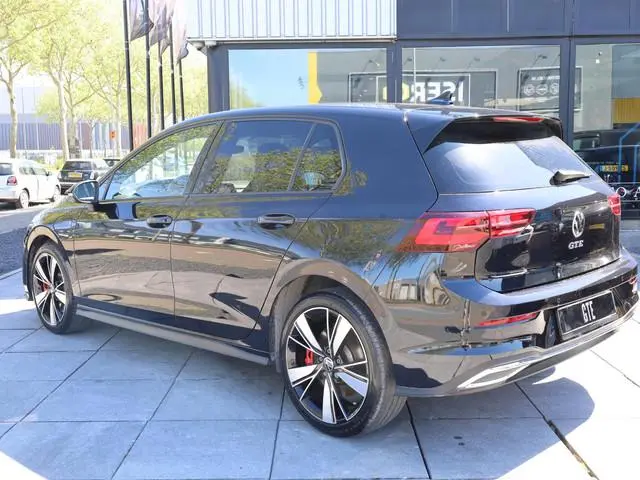 Volkswagen Golf GTE 1.4 eHybrid 245PK | Vol Leer | Stoel Ventilatie | IQ Light Matrix LED | Memory |...