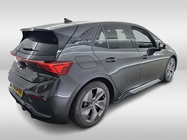 CUPRA Born Essential 62 kWh 1e-Eig. & Dealer-Onderh. BOVAG-Garantie. NL-Auto.