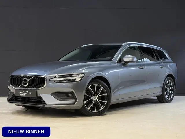 Volvo V60 2.0 B4 Inscription | Elektr. trekhaak | Camera | Stoel/stuurverwarming | Dealer onderhoude...