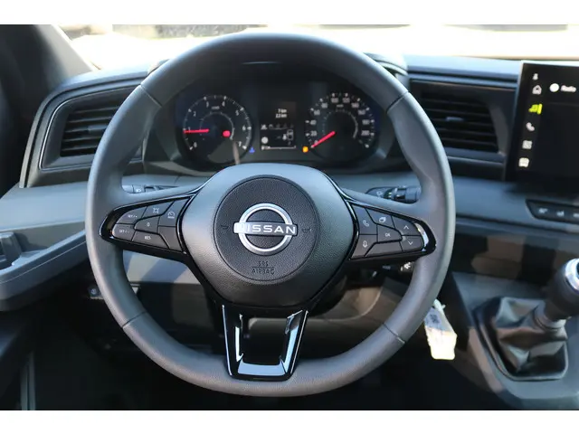 Nissan Interstar