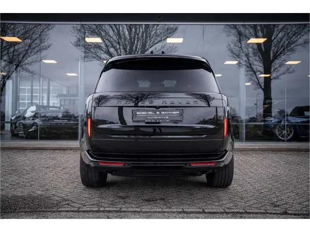 Land Rover Range Rover P440e HSE PHEV ** Panoramadak ** 23" Urban ** Black Pack