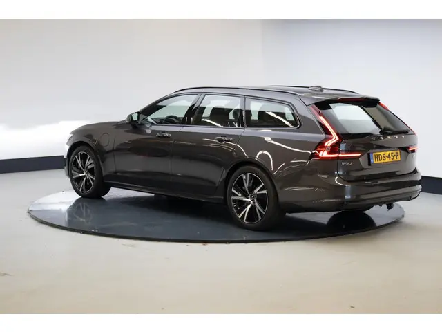 Volvo V90 2.0 T6 AWD Recharge Plus Dark