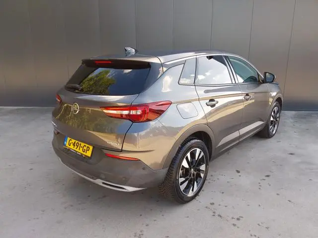 Opel Grandland 1.2 Turbo 131 PK Ultimate AUTOMAAT HALF LEER LED NAVI CRUISE ECC