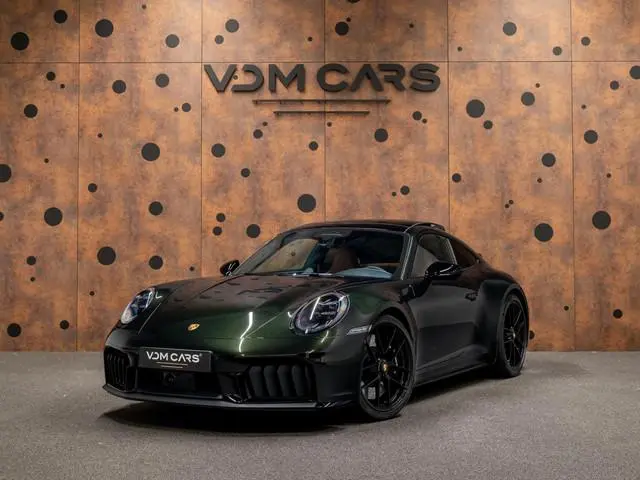 Porsche 911 3.6 T-Hybrid Carrera 4 GTS | PTS | Lift | Burmester | InnoDrive | Achterasbest. | Stoelv...