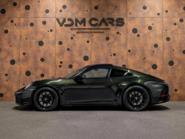 Porsche 911 3.6 T-Hybrid Carrera 4 GTS | PTS | Lift | Burmester | InnoDrive | Achterasbest. | Stoelv...