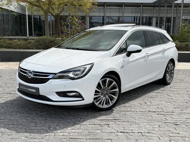 Opel Astra Sports Tourer 1.6 Turbo Innovation / Pano / Alcantara leder / Camera / Full Option