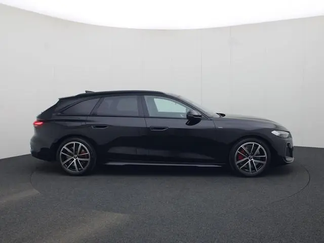 Audi A5 Avant 2.0 e-hybrid 367pk S-tronic Quattro S Line · Panoramadak · Trekhaak · Leder/Alcantara...