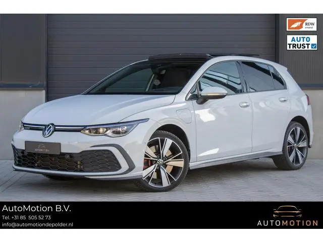 Volkswagen Golf 1.4 eHybrid GTE PANO IQ LIGHTS CAMERA HUD PARKEERASSISTENT STOELVERWARMING