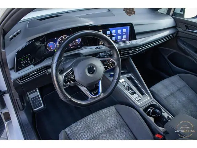 Volkswagen Golf 1.4 eHybrid GTE PANO IQ LIGHTS CAMERA HUD PARKEERASSISTENT STOELVERWARMING