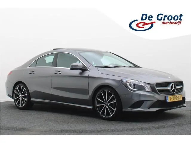 Mercedes-Benz CLA-klasse 180 Ambition Panoramadak, Airco, Cruise, Navigatie, Bluetooth, Bi-Xenon, Tr...