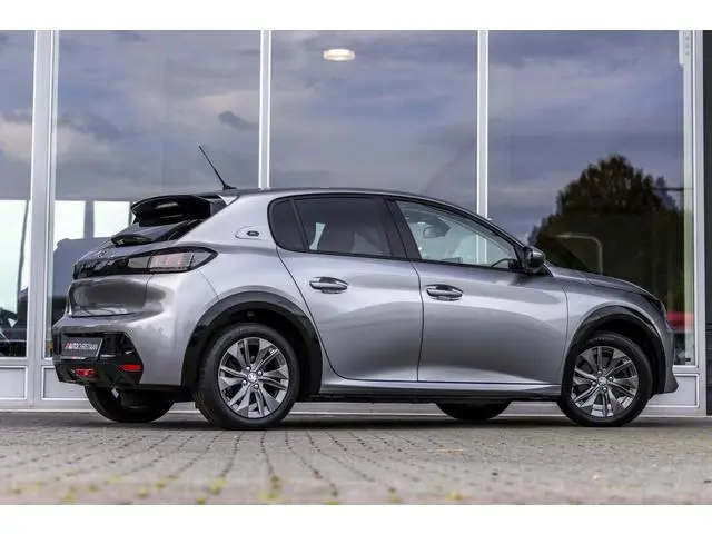 Peugeot e-208 EV Allure 50 kWh | 95% SOH | NL auto | Camera