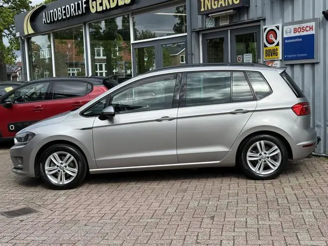 Volkswagen Golf Sportsvan 1.4 TSI Connected Series | TREKHAAK | NAVI | CRUISE | PDC V\A |