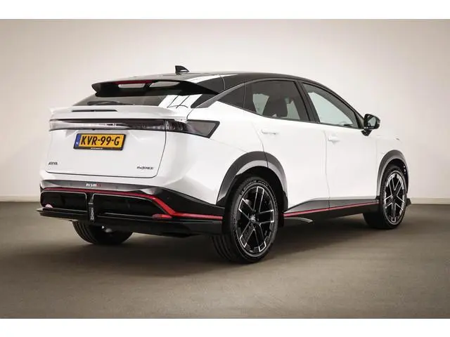 Nissan Ariya e-4ORCE Nismo 91 kWh | STUURVERWARMING | HEAD UP | DAB | APPLE | CAMERA | 20"
