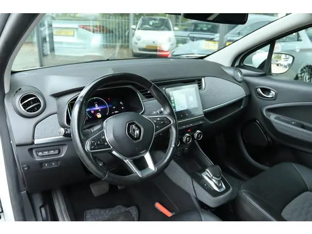 RENAULT ZOE R135 INTENS 52 KWH SOH 93.8% | KOOPACCU | CARPLAY | CAMERA | PDC | STOEL. & STUURVERW.