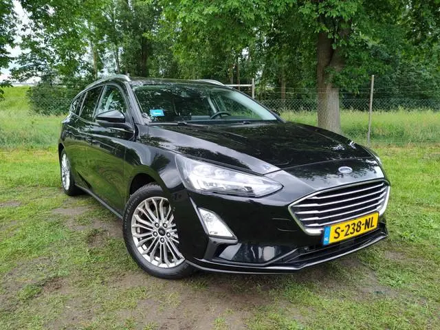 Ford Focus 1.0 EB 125PK Titanium X Business | ADAP CRUISE | HAAK | NAVI | WINTERPACK |