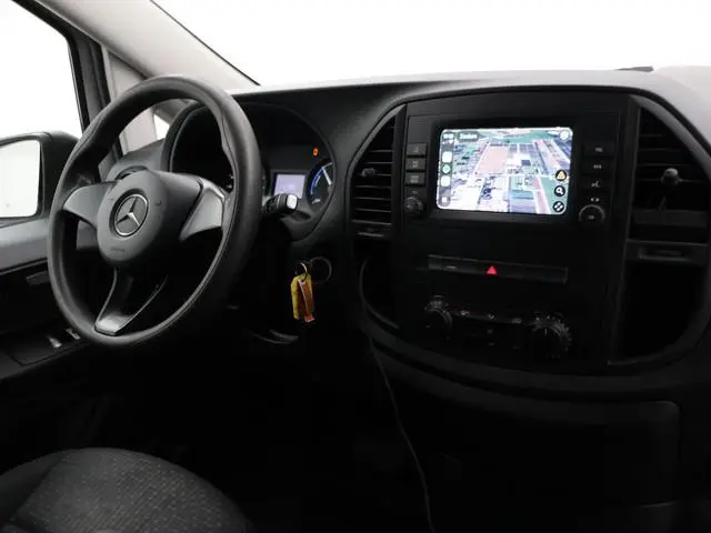 Mercedes-Benz eVito eVito LANG 41 kWh + STOELVERW. | APPLE CARPLAY | IMPERIAAL | DAB | 3-ZITS
