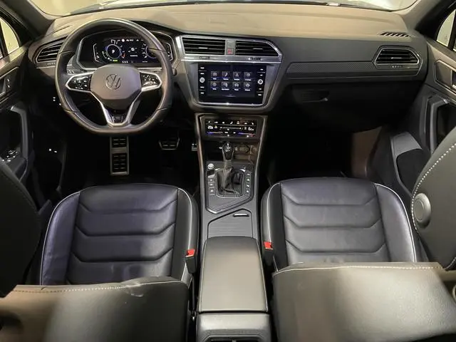 Volkswagen Tiguan 1.4 TSI eHybrid R-Line Business+ FABRIEKSGARANTIE TOT 03-2027 20"/VOL Leder + memo...