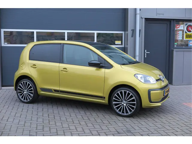Volkswagen Up! 1.0 BMT 44kw 60pk move up! Navi via Maps & more ,Bleutooth telefoon, Lichtmetalen vel...