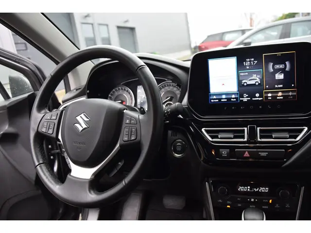 Suzuki S-Cross