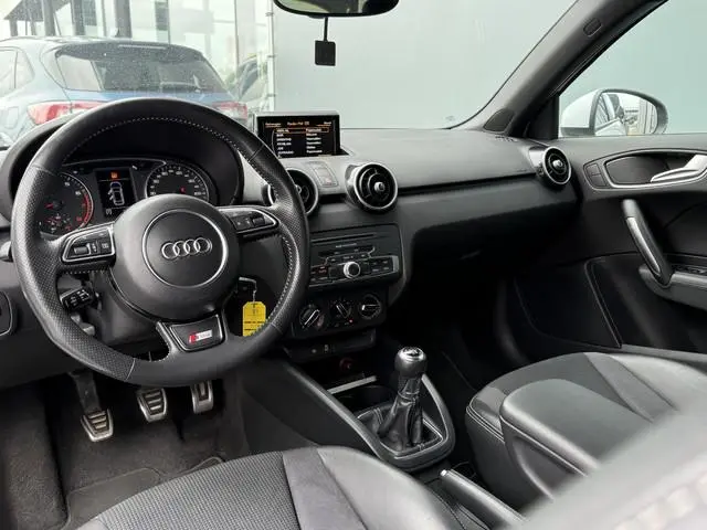 Audi A1 Sportback BWJ 2019 1.0 TFSI 96 PK Advance Sport HALF LEDER | NAVI | AIRCO | CRUISE | BLUETOO...