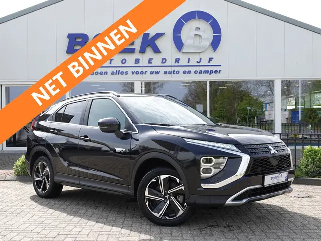 Mitsubishi Eclipse Cross 2.4 PHEV Intense SOH 98,9 % | H-LEER | CAMERA | LMV | NAVI | CRUISE