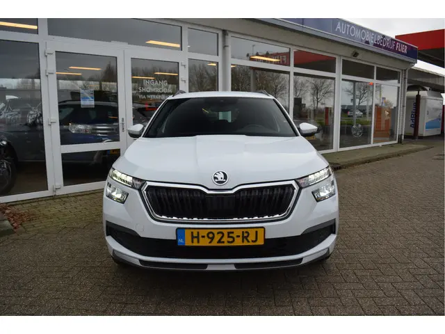 ŠKODA Kamiq 1.0 116PK TSI Sport Business | Stoel VW | CarPlay | PDC | Orig. NL | NAP |