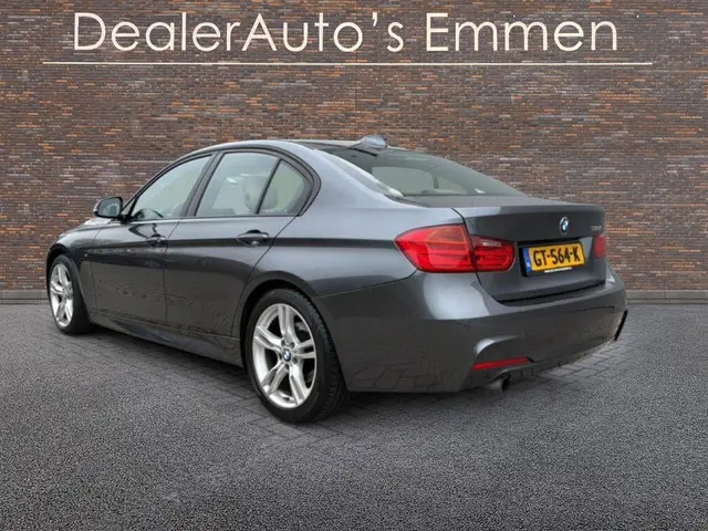 BMW 3-serie 316i M-SPORT ECC PANODAK LEDER LMV