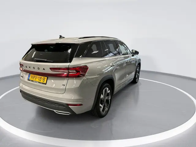 Skoda Kodiaq 1.5 TSI 204pk DSG PHEV Sportline Business · Panoramadak · Wegklapbare Trekhaak · Elek....